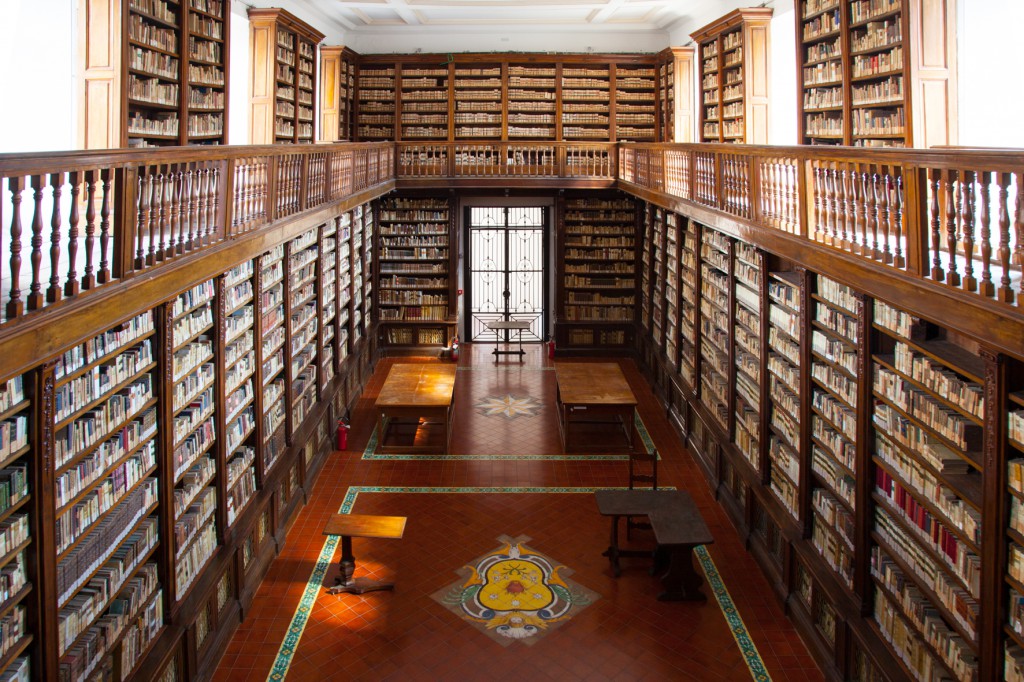 La sala Croce della Biblioteca dei Girolamini